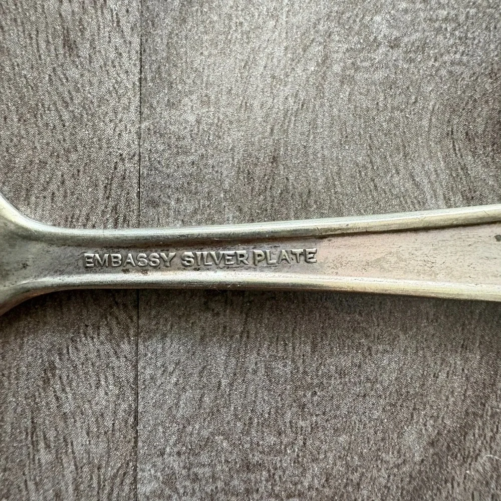 Vintage Embassy Silverplate Butter Knife Colonial Style Flatware Spreader